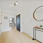 Huswell - Renovated In The Heart Of Ostende