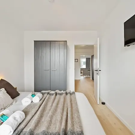 Huswell - Renovated In The Heart Of Appartement Oostende