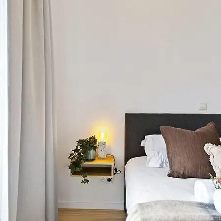 Huswell - Renovated In The Heart Of Apartment